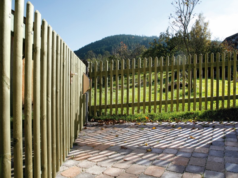 VERTICAL Fence Fields